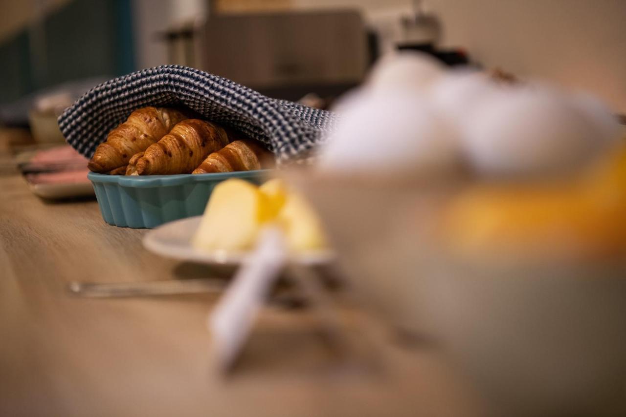 Bed and Breakfast Milk Factory Хофн Экстерьер фото